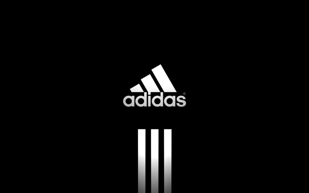 Lamoda лишилась права ввозить часть товаров Adidas: Росаккредитация ужесточает контроль за параллельным импортом